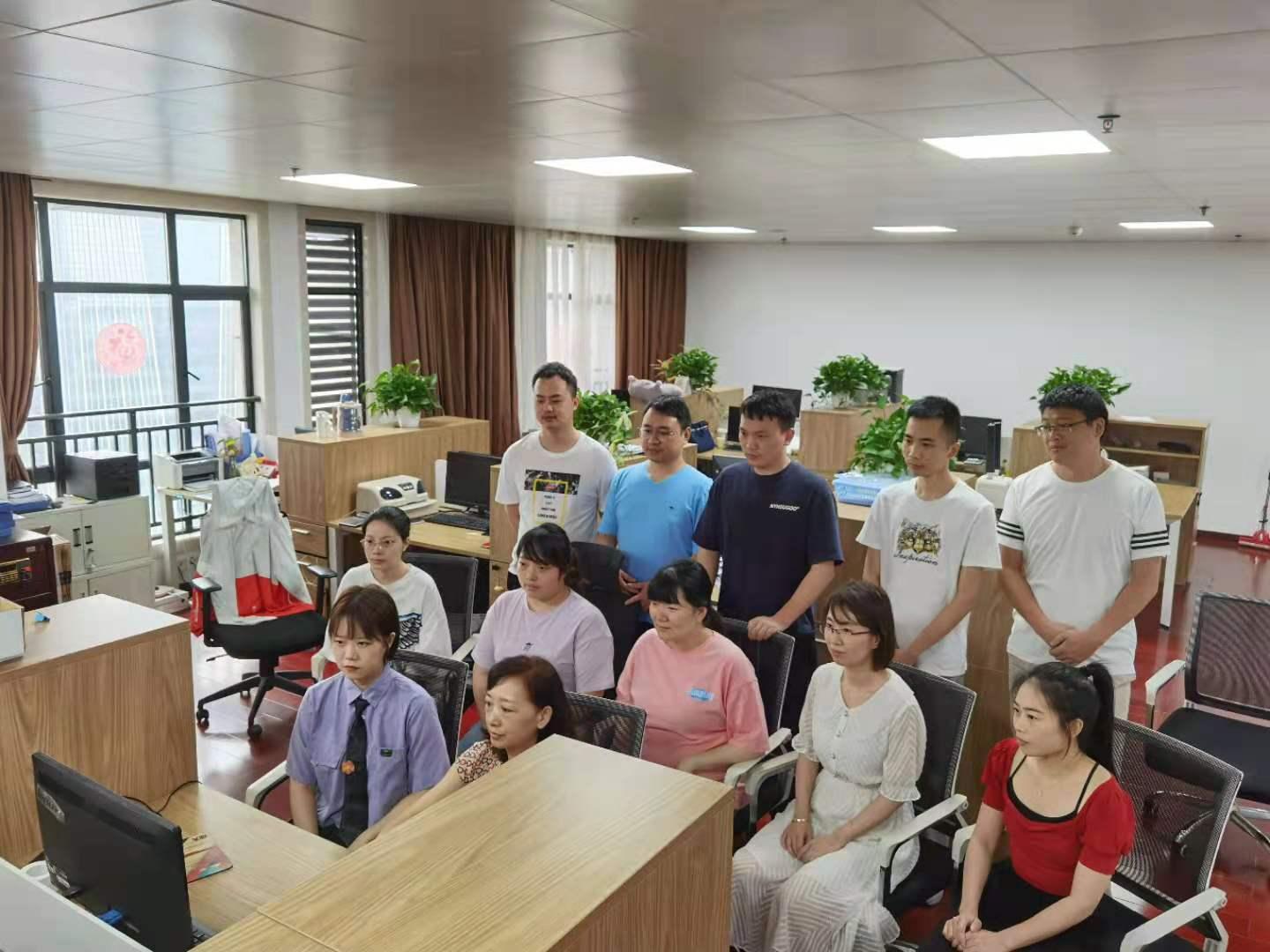 1625128475175135.jpg b425bb512025bf1f7444ffb10f0fbb4.jpg